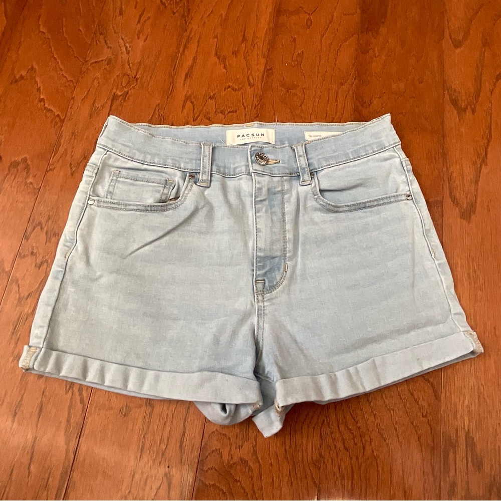 Pacsun The Shortie Light Wash Cuffed Denim Shorts Size 27 Stretch Spring Summer